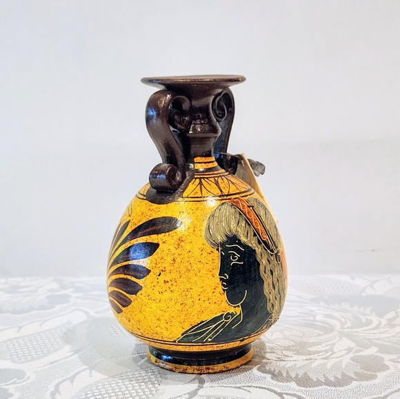 Greek Goddess 5.5 art pottery jug museum Copy 400 BC - Picture 4 of 13